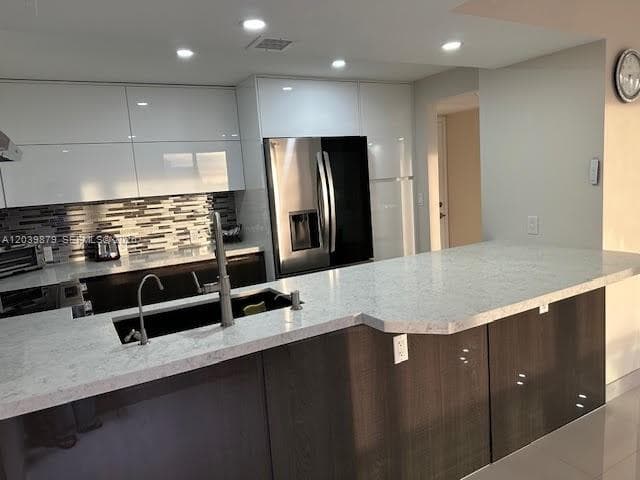 100 Bayview Dr # 904, Sunny Isles Beach FL 33160 photo 5