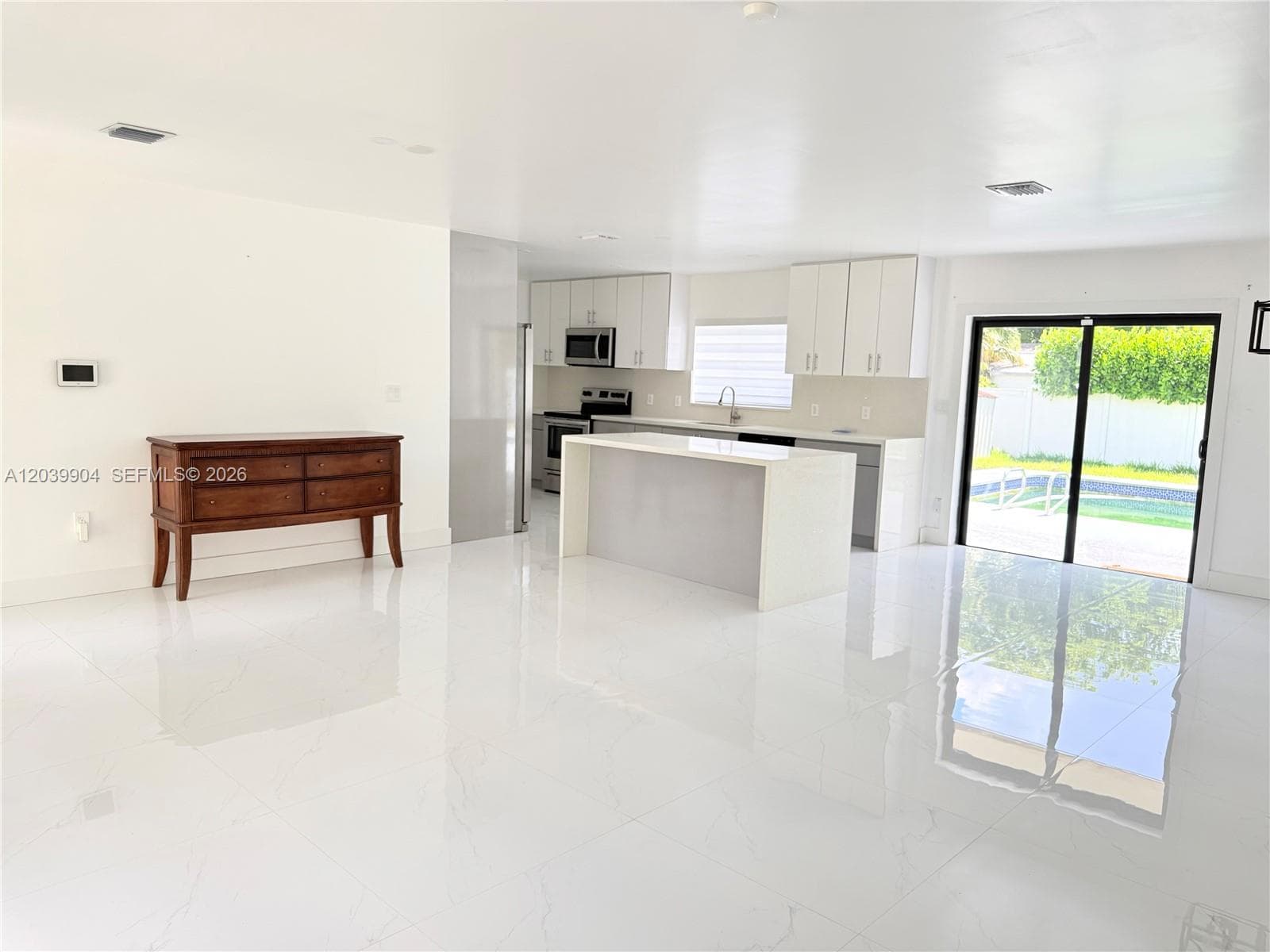 18133 SW 93rd Ave, Palmetto Bay FL 33157 photo 3