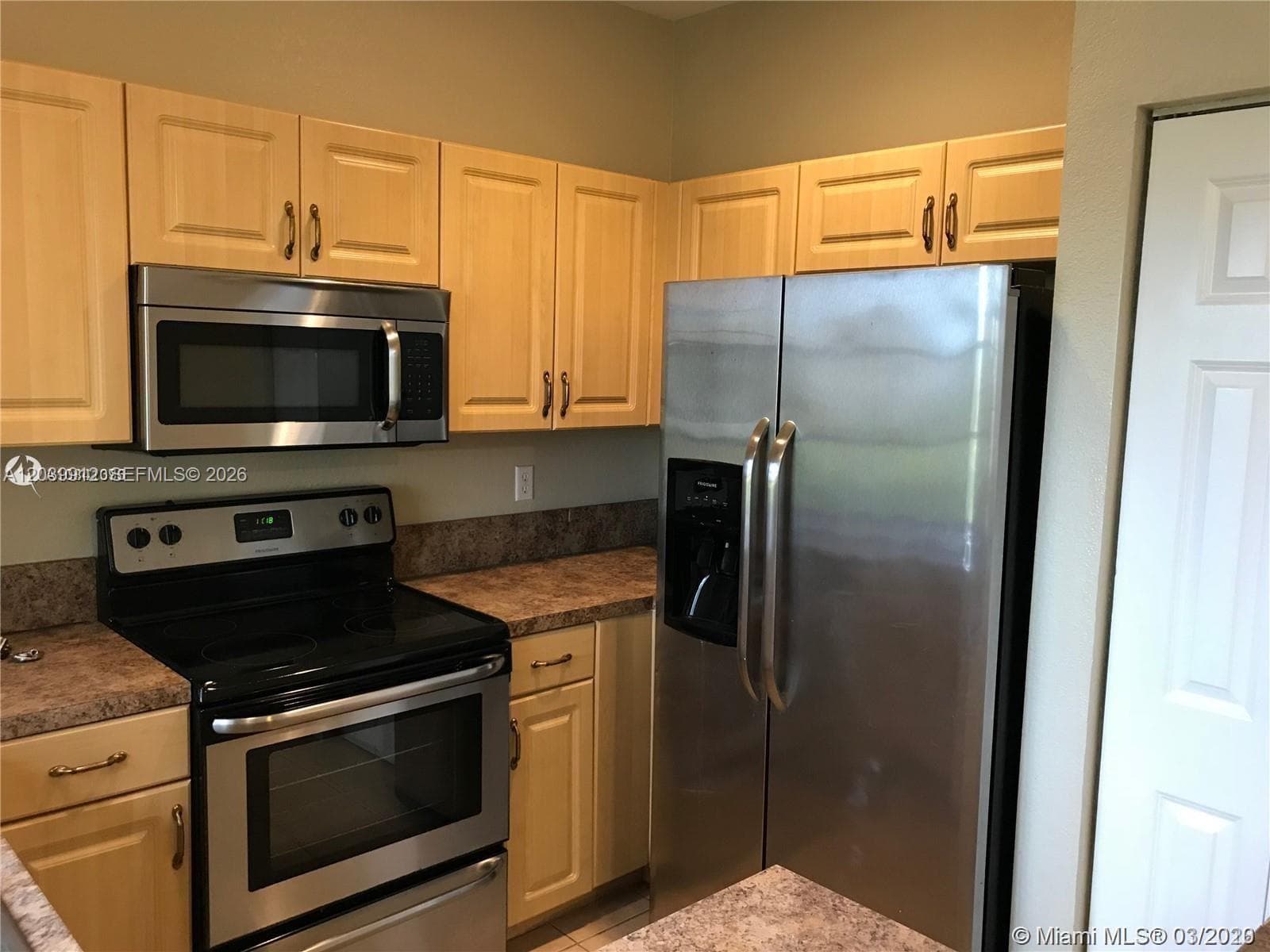 1413 Lucaya Dr, Riviera Beach FL 33404 photo 4