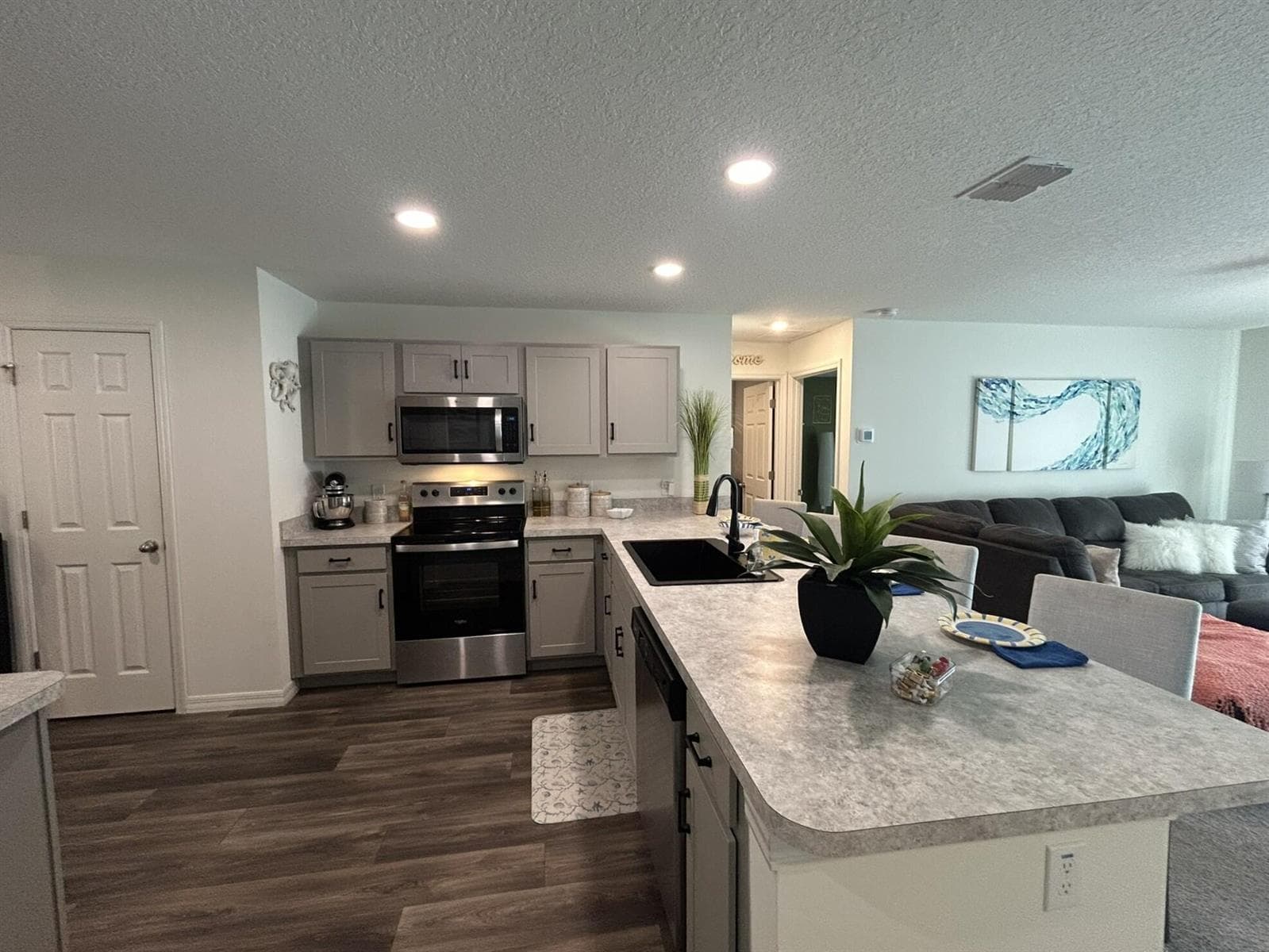 1014 Hammacher Avenue SW, Palm Bay FL 32908 photo 4
