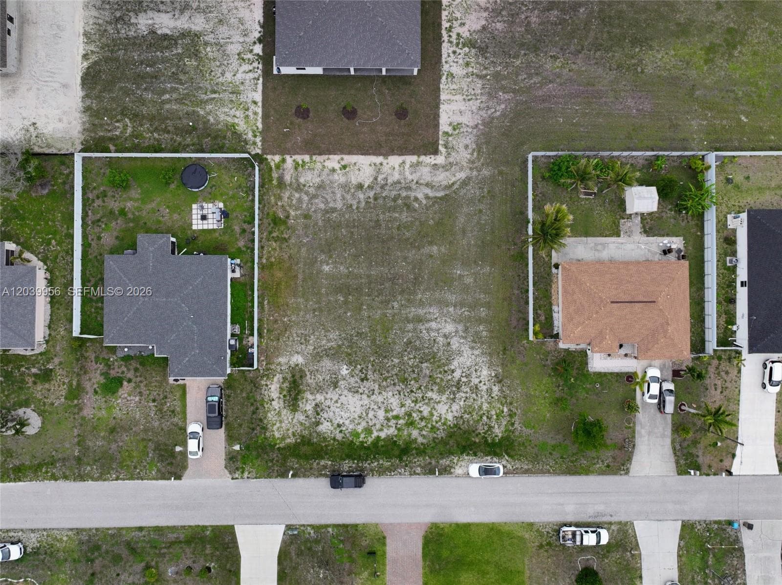 530 NW 23RD TER, Cape Coral FL 33993 photo 2