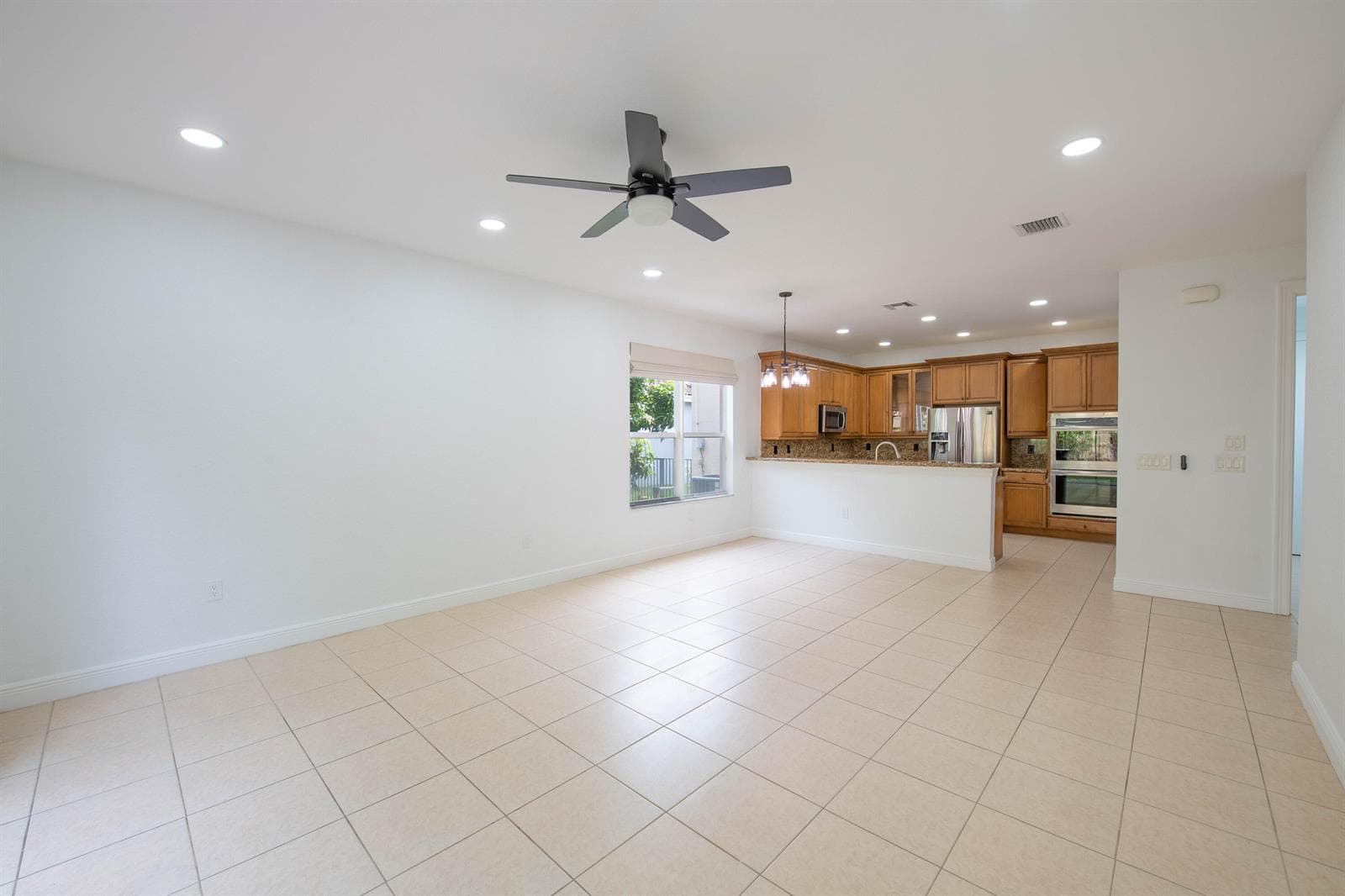 4668 SW 183rd Avenue, Miramar FL 33029 photo 4