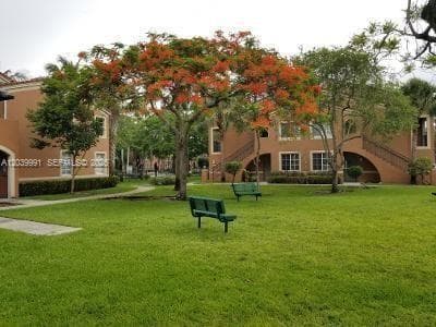 8030 N Nob Hill Rd # 102, Tamarac FL 33321 photo 5