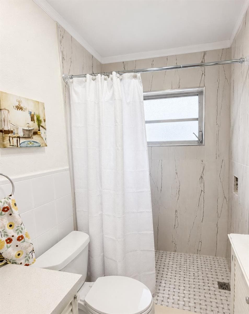 1450 Atlantic Shores Boulevard # 212, Hallandale Beach FL 33009 photo 3