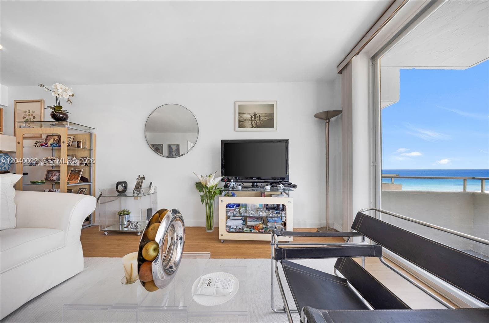 465 Ocean Dr # 1009, Miami Beach FL 33139 photo 4