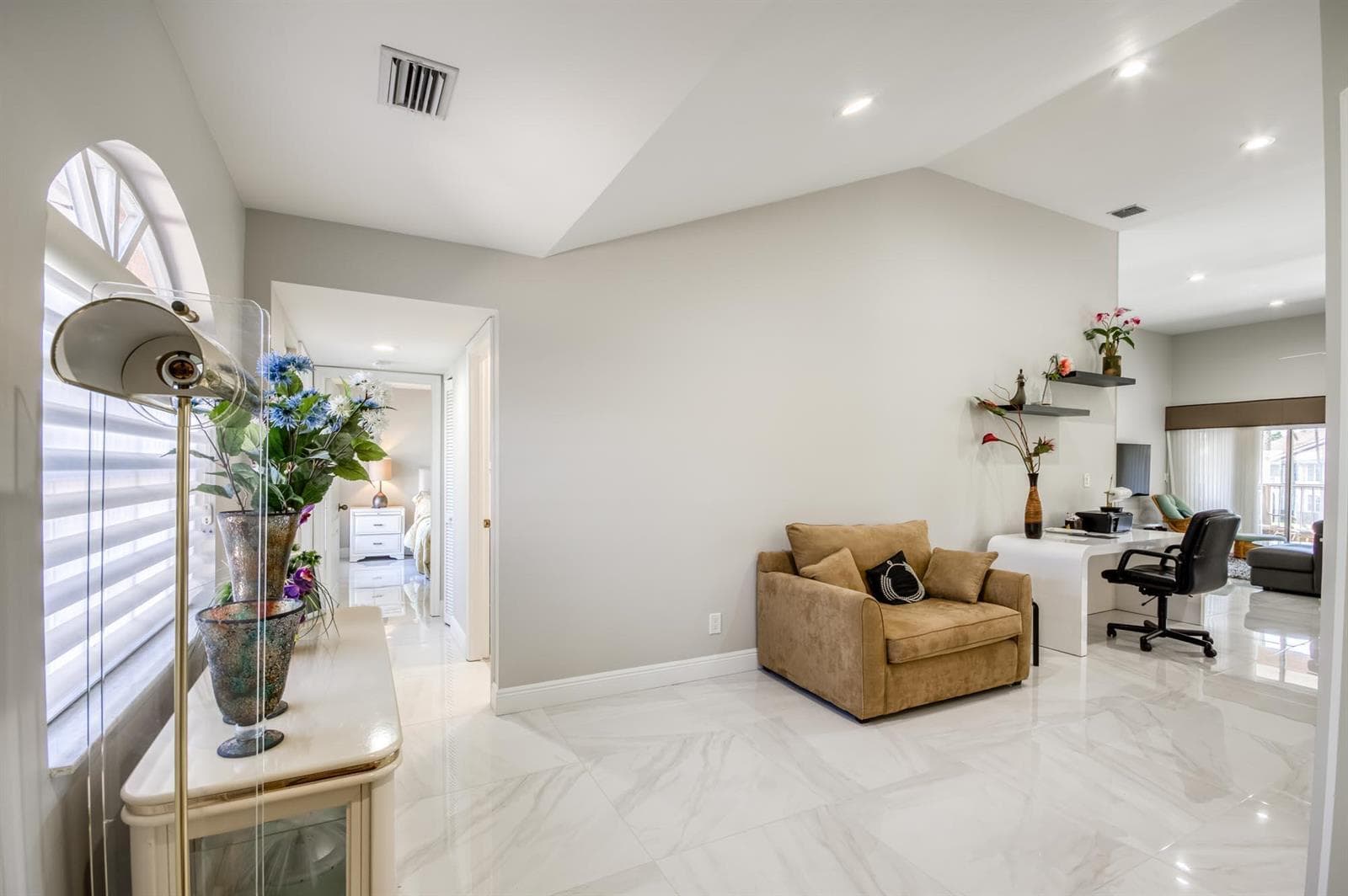 208 Legendary Circle, Palm Beach Gardens FL 33418 photo 5