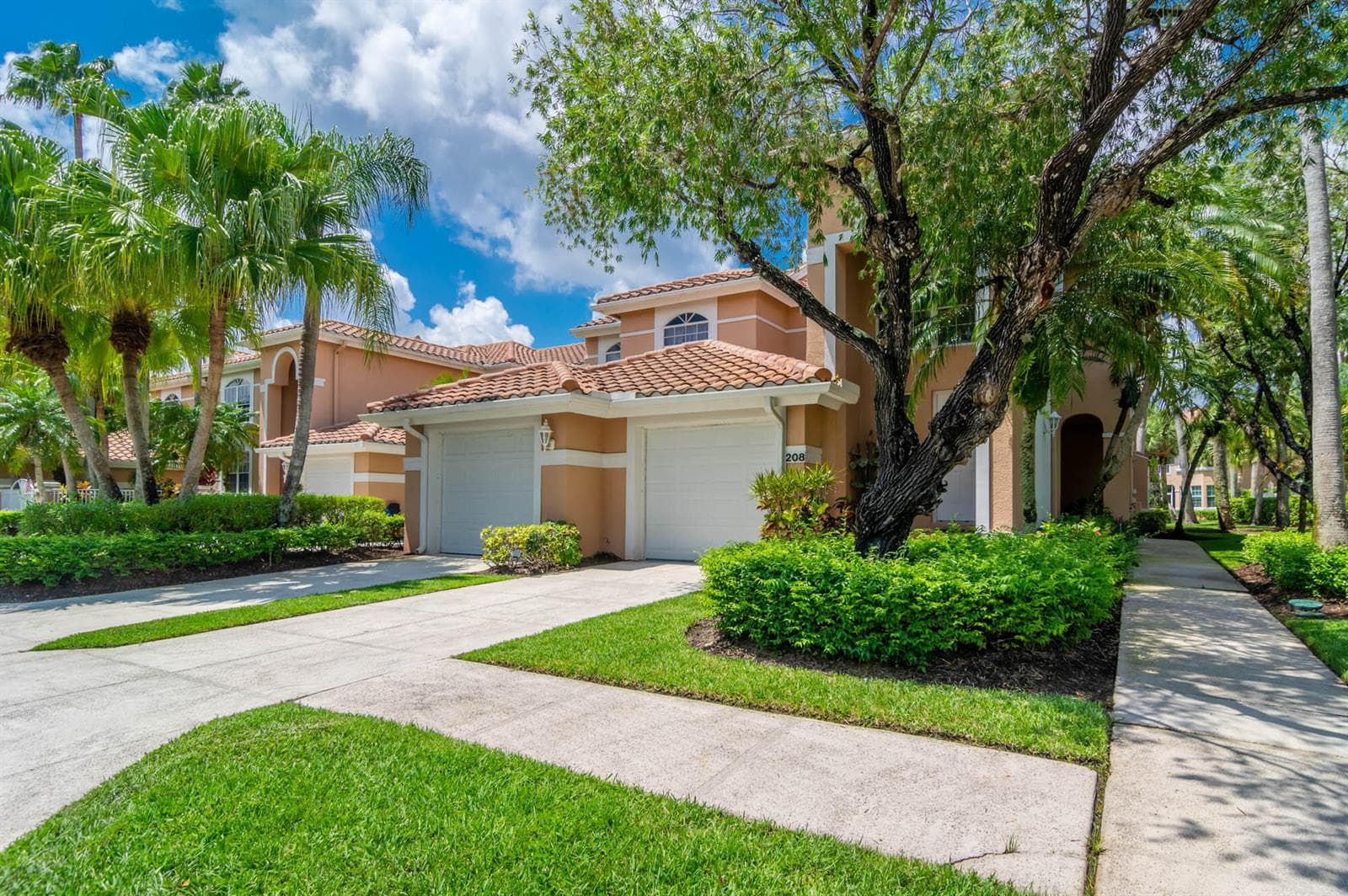 208 Legendary Circle, Palm Beach Gardens, FL 33418 photo 2