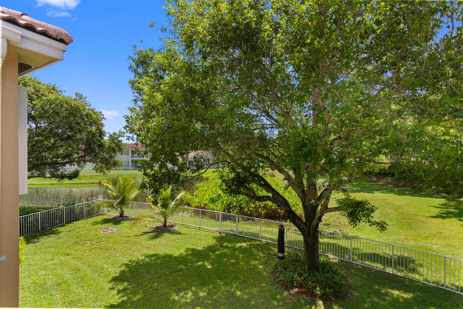 1753 NW 74th Way, Pembroke Pines FL 33024 photo 4