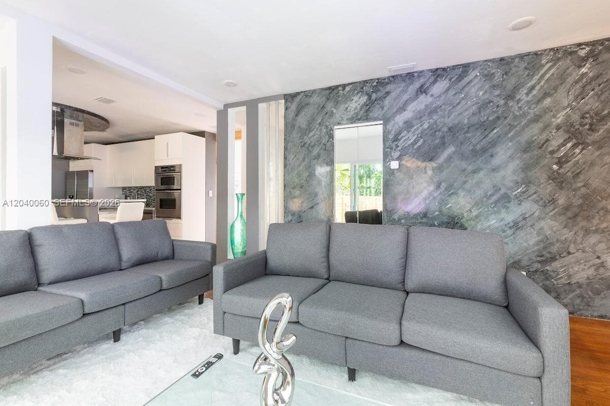 1232 NE 16th Ter, Fort Lauderdale FL 33304 photo 3