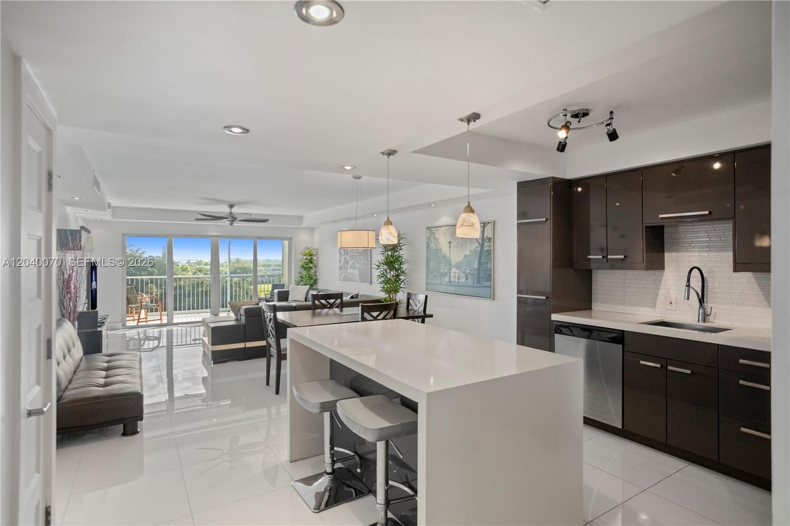 3050 N Palm Aire Dr # 710, Pompano Beach FL 33069 photo 3