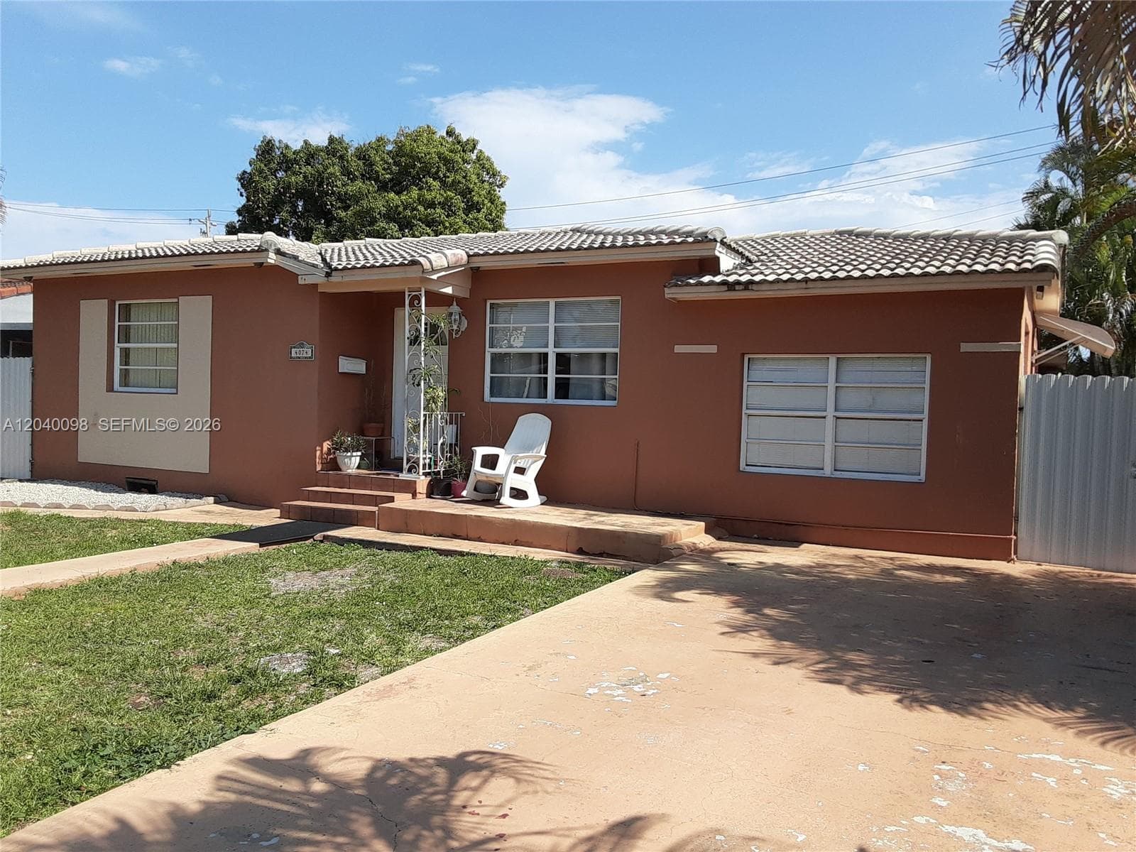 4074 NW 4th St, Miami FL 33126 photo 2