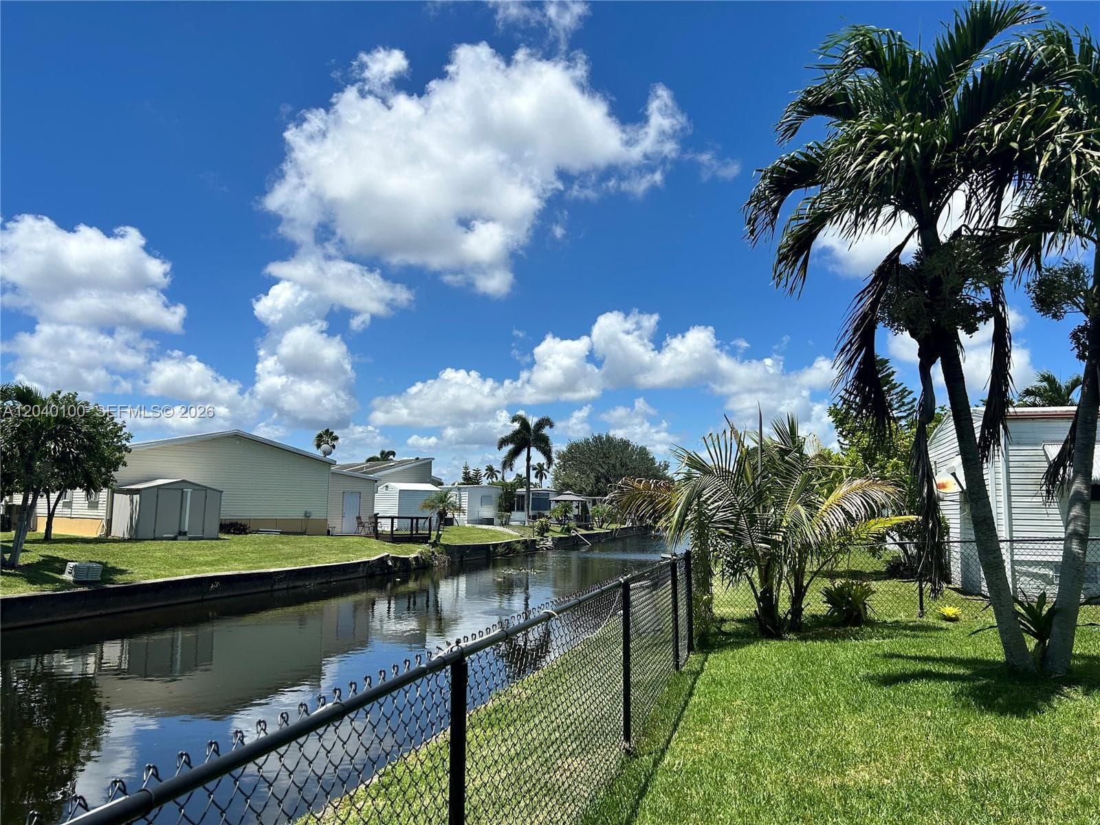 2341 SW 84th Ave, Davie FL 33324 photo 4