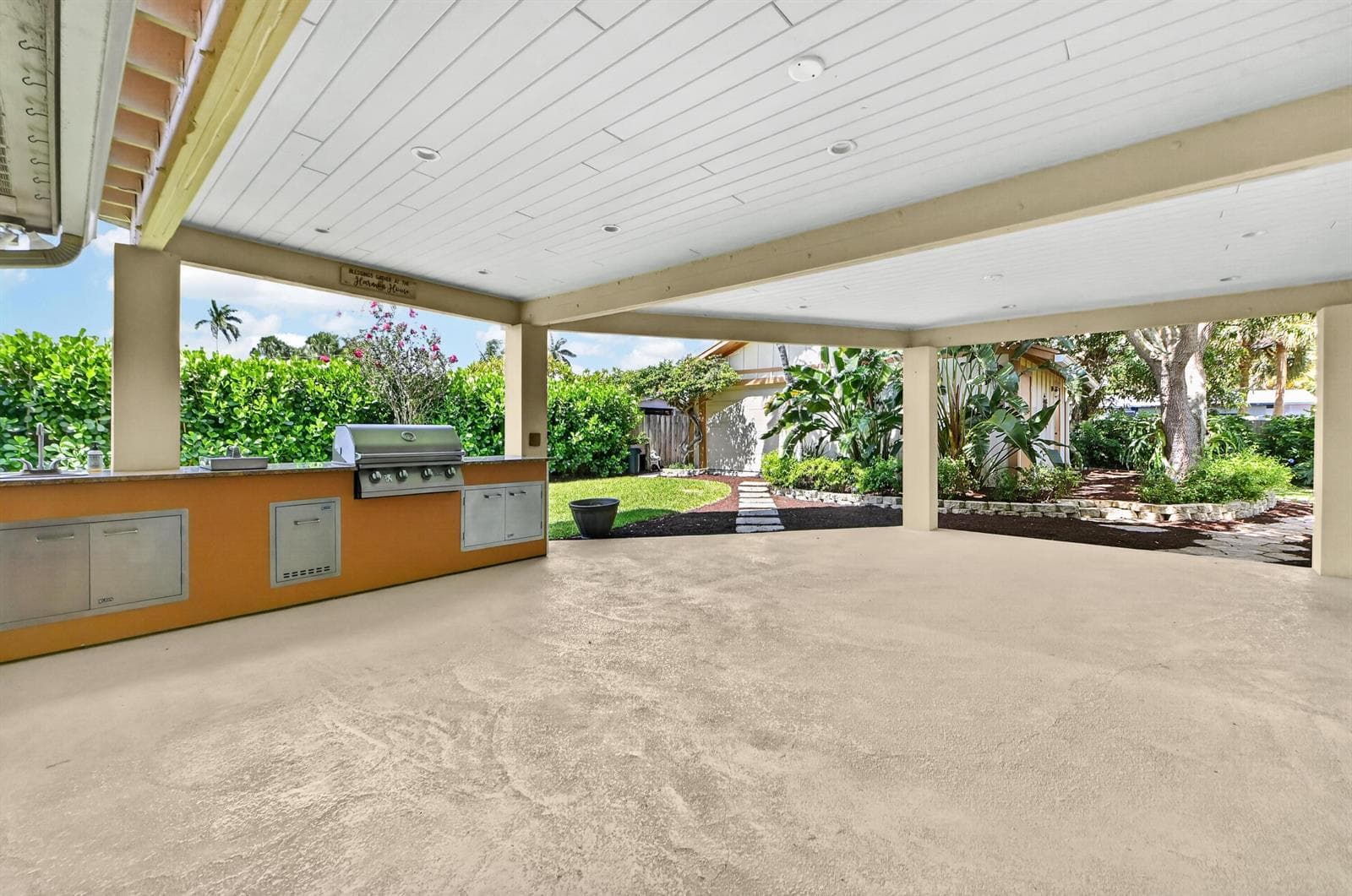 313 Poe Drive, Palm Springs FL 33461 photo 3