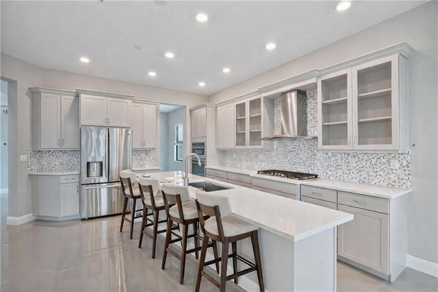 12175 N Baypoint Circle, Parkland FL 33076 photo 4