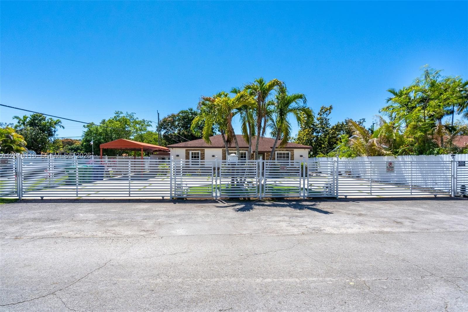 302 NW 100th St, Miami FL 33150 photo 4
