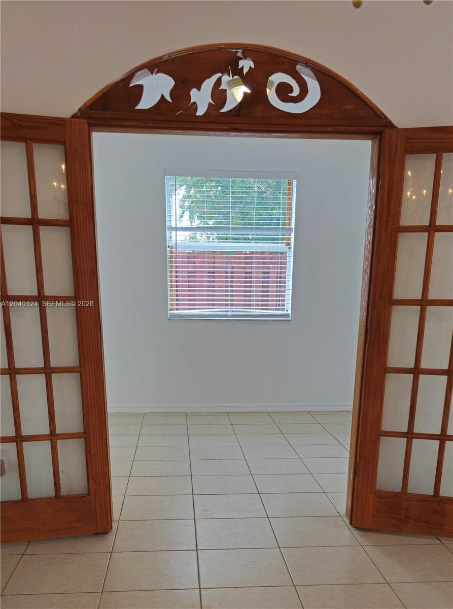 2410 SW 153rd Pass, Miami FL 33185 photo 4