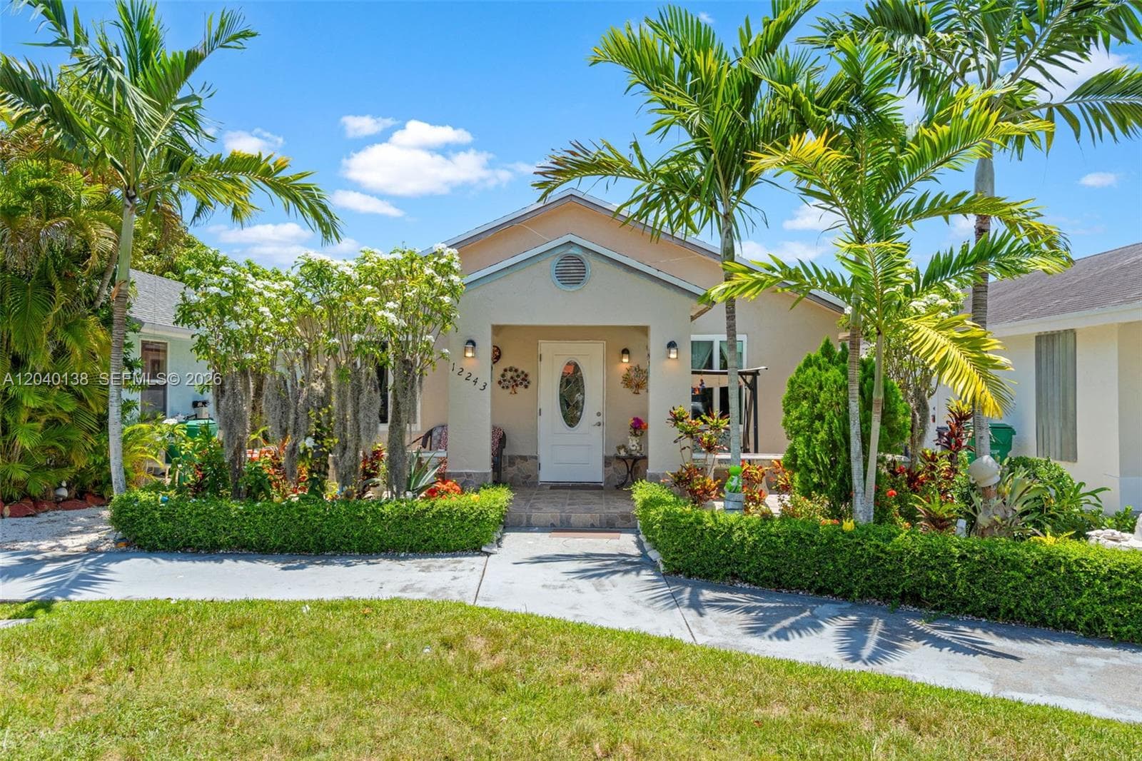 12243 SW 201st Ter, Miami FL 33177 photo 2