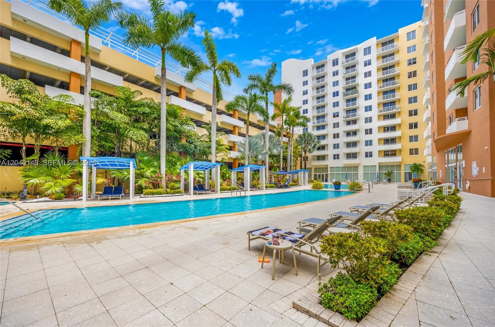 2775 NE 187th St # 318, Aventura FL 33180