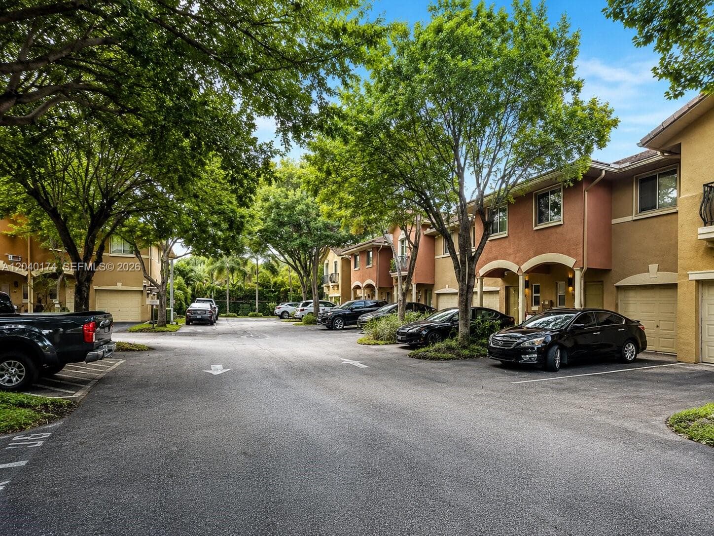 31 SE 3, Hallandale Beach FL 33009 photo 2