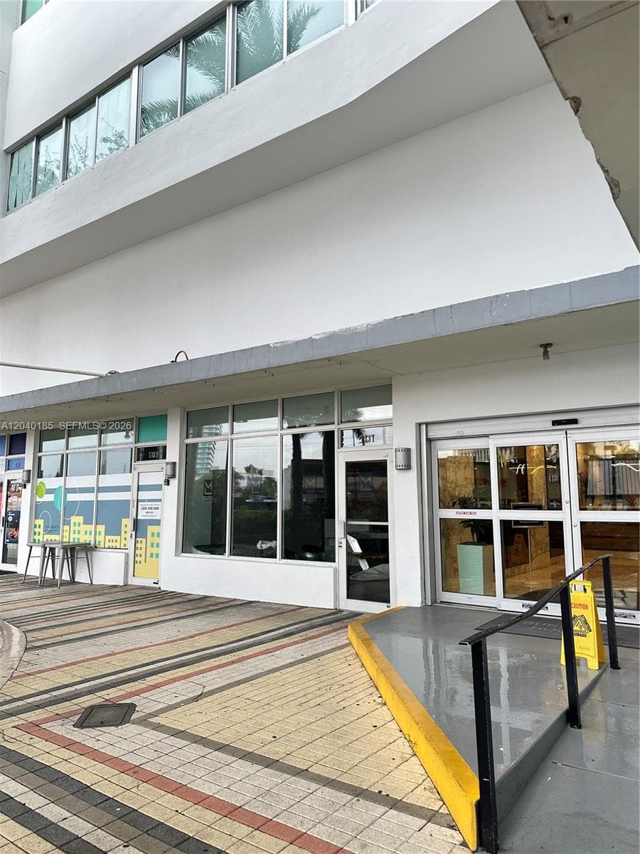 7135 Collins Ave # 1523, Miami Beach FL 33141 photo 2