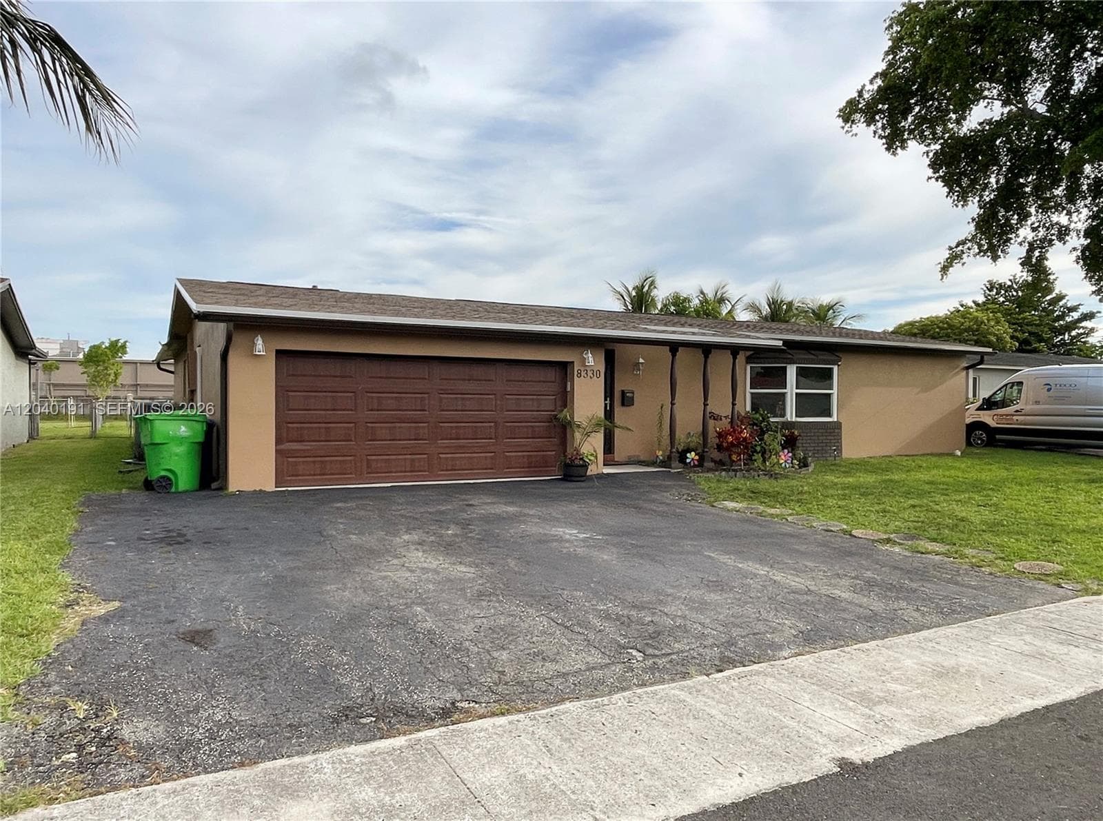 8330 NW 20th Ct, Sunrise FL 33322 photo 2