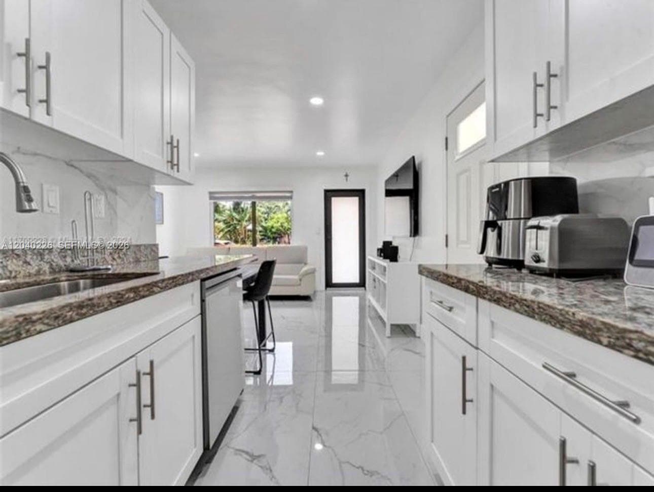 2730 NE 16th ave, Pompano Beach FL 33064