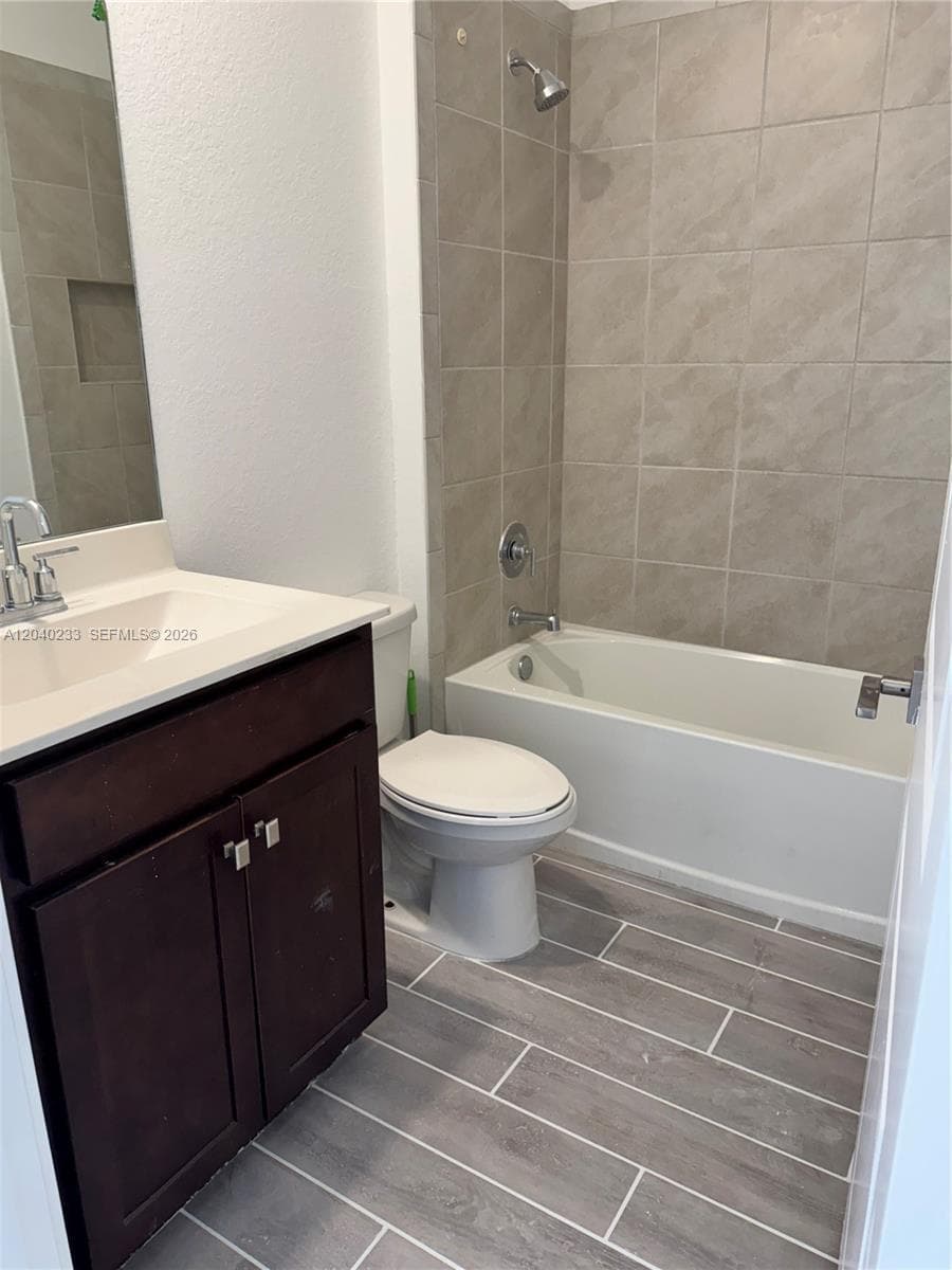 1019 SE 24th Ter, Homestead FL 33035 photo 4