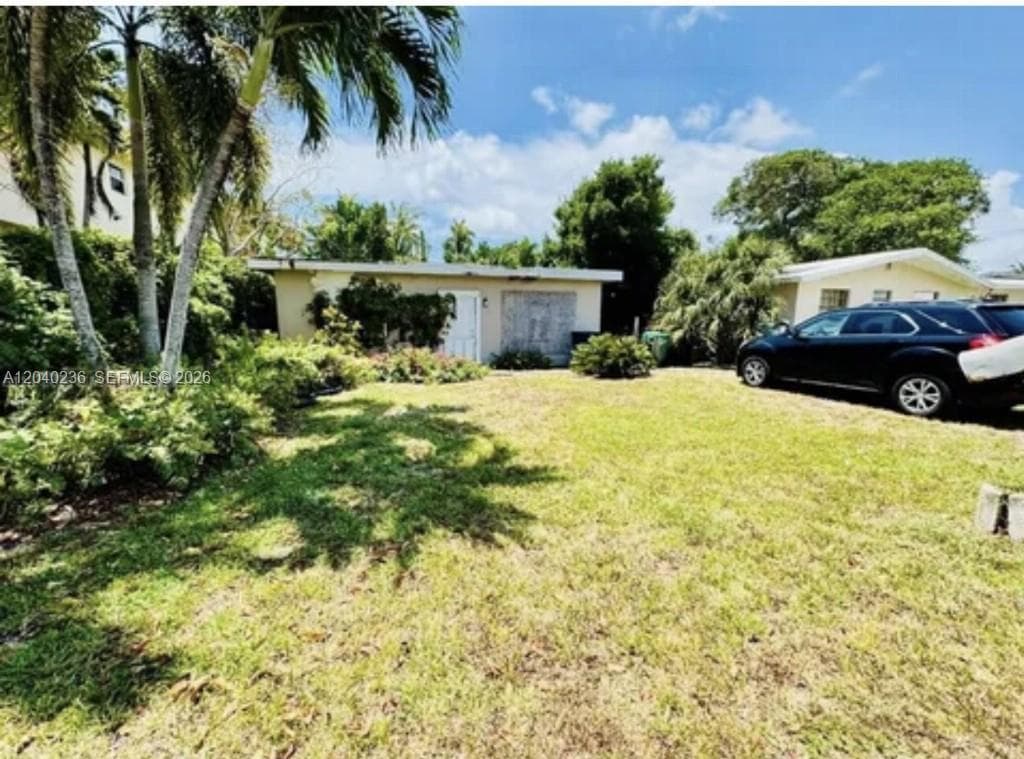2616 NE 214th St, Miami FL 33180 photo 3