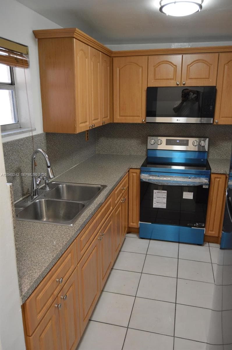 1910 W 56th St # 3312, Hialeah FL 33012 photo 4