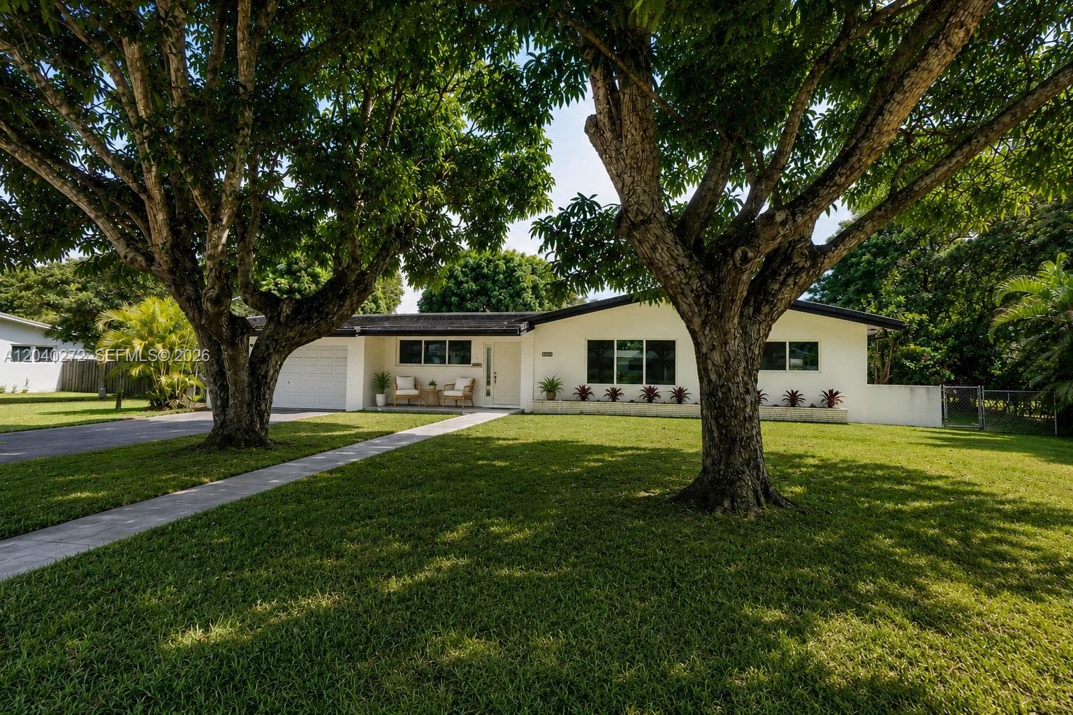 8265 SW 149th Dr, Palmetto Bay FL 33158
