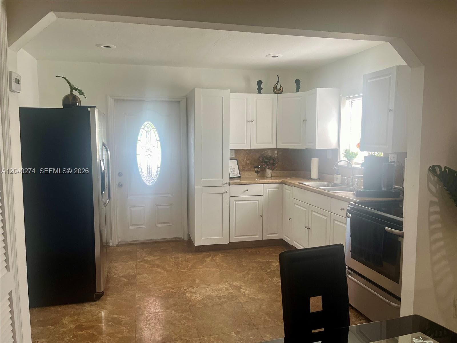 521 NW 32nd Pl, Miami FL 33125 photo 5