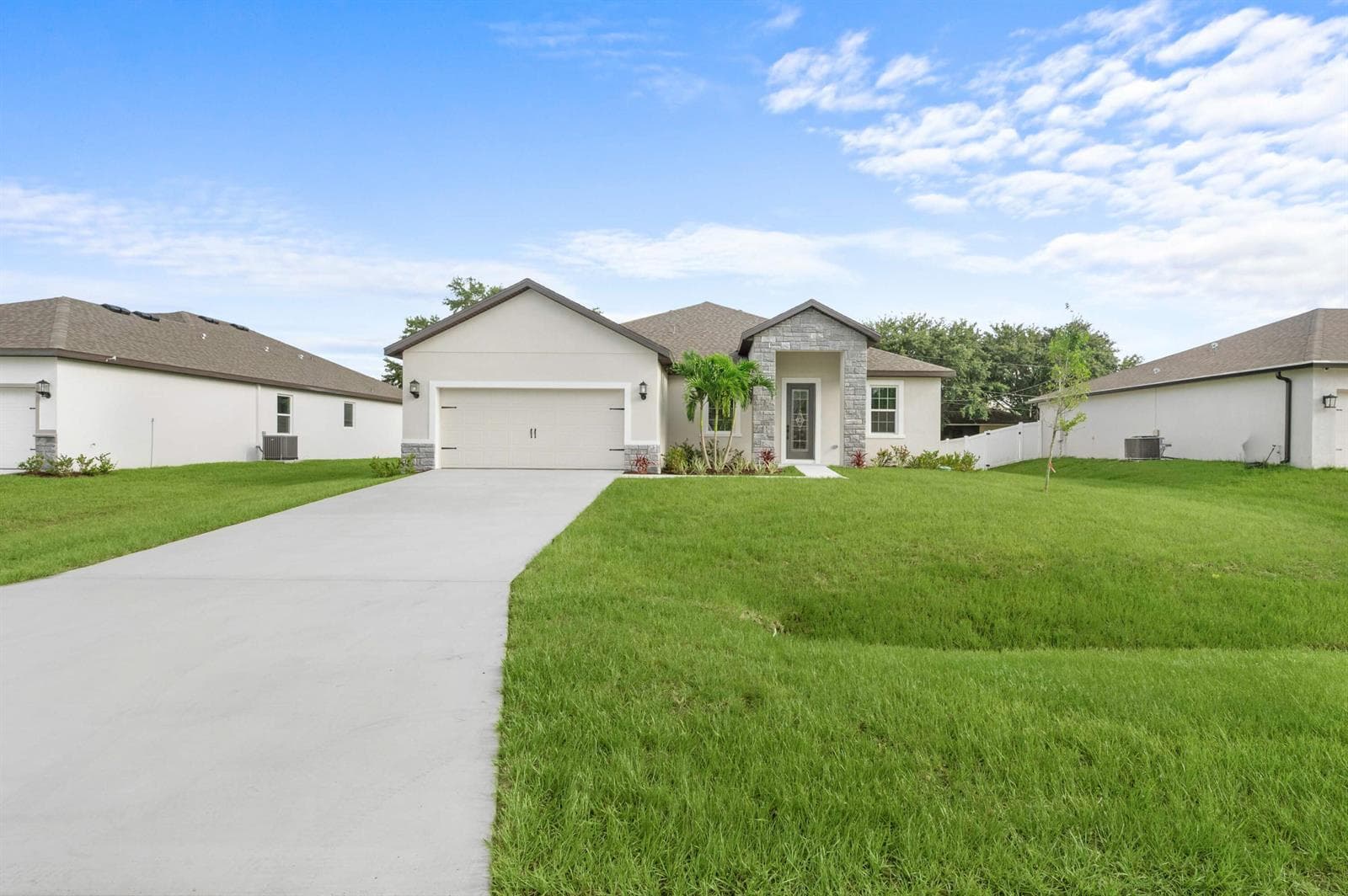 1079 SW Placetas Avenue, Port St. Lucie FL 34953 photo 2