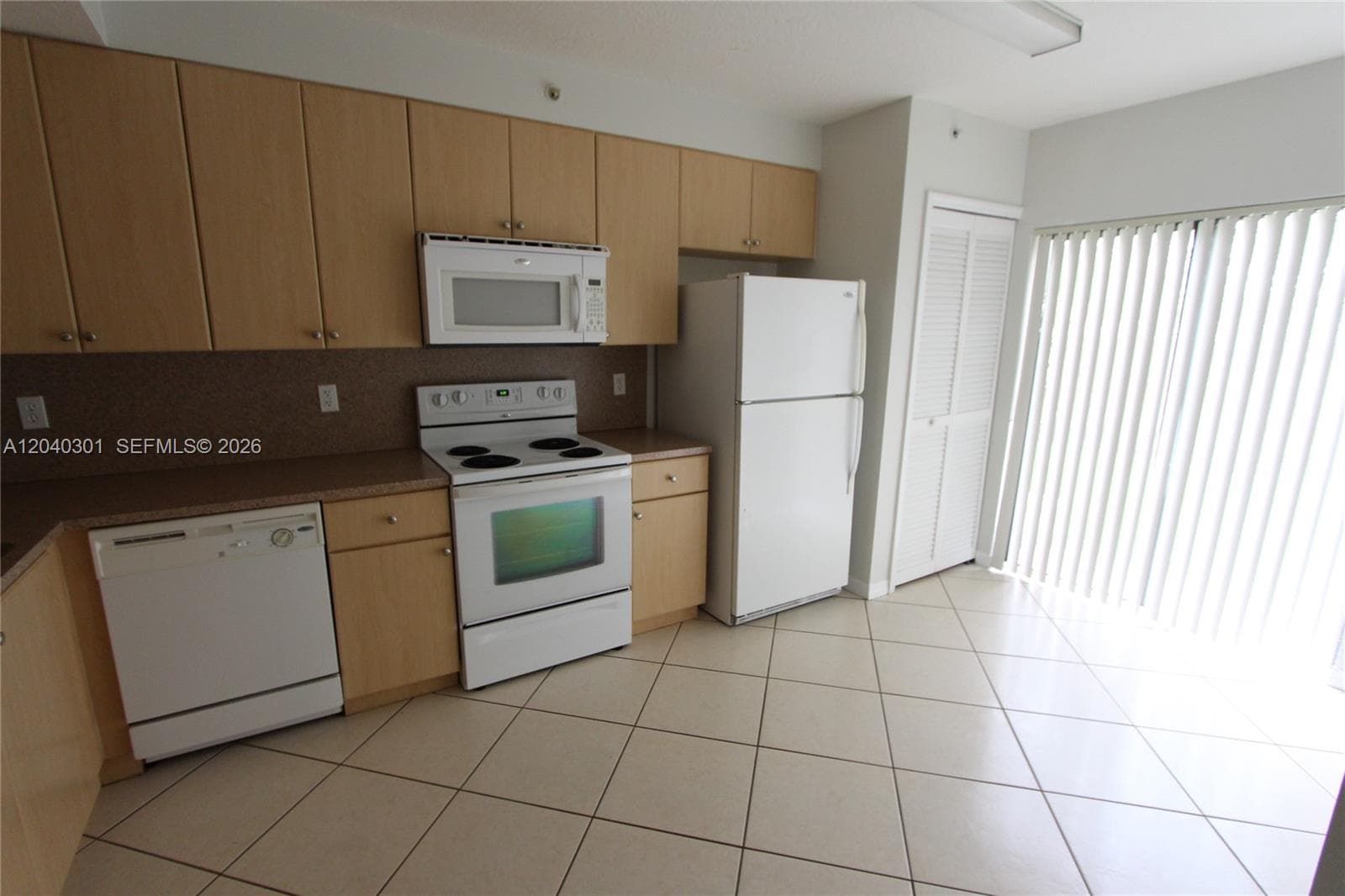 22931 SW 88th Pl # 105, Cutler Bay FL 33190 photo 4