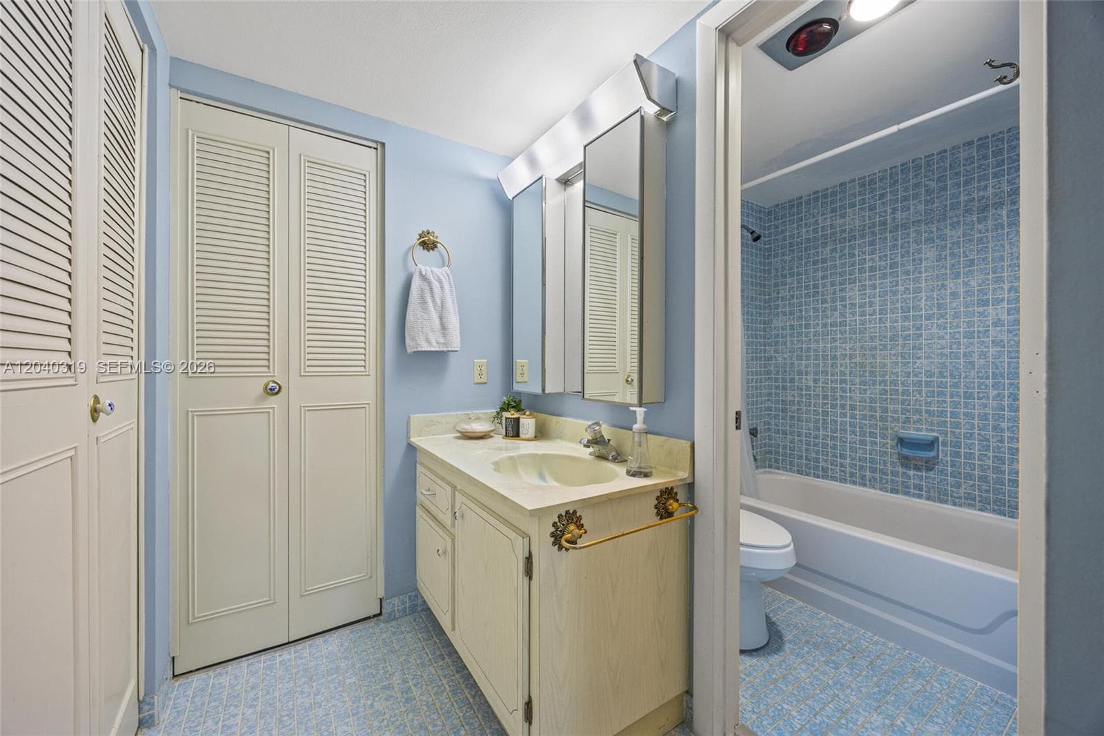 860 SE 6th Ave # 409, Deerfield Beach FL 33441 photo 4