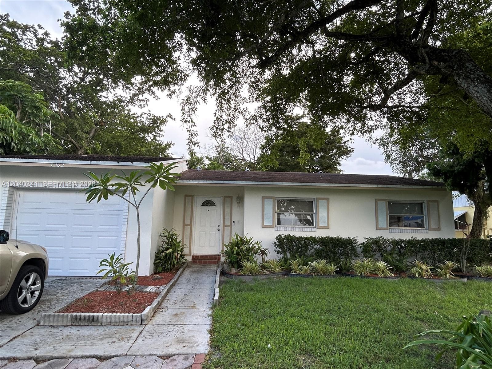 7262 SW 1st St, Margate FL 33068 photo 2