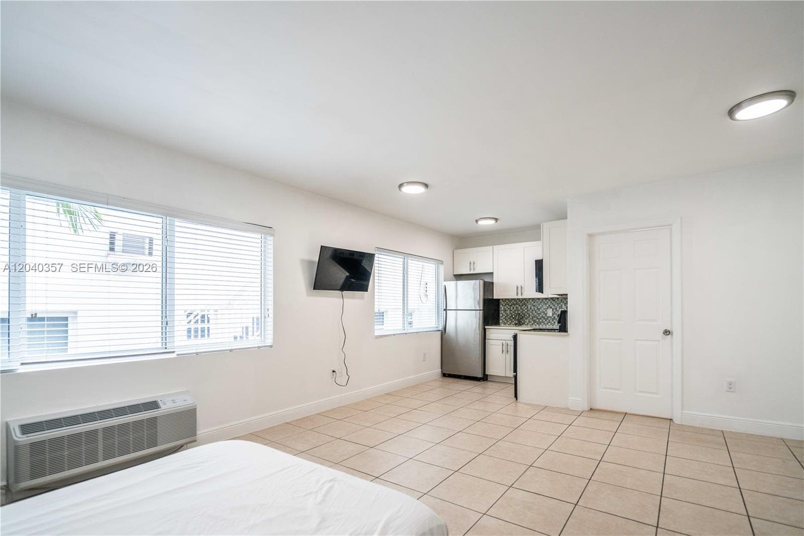6971 Carlyle Ave # 107, Miami Beach FL 33141 photo 5