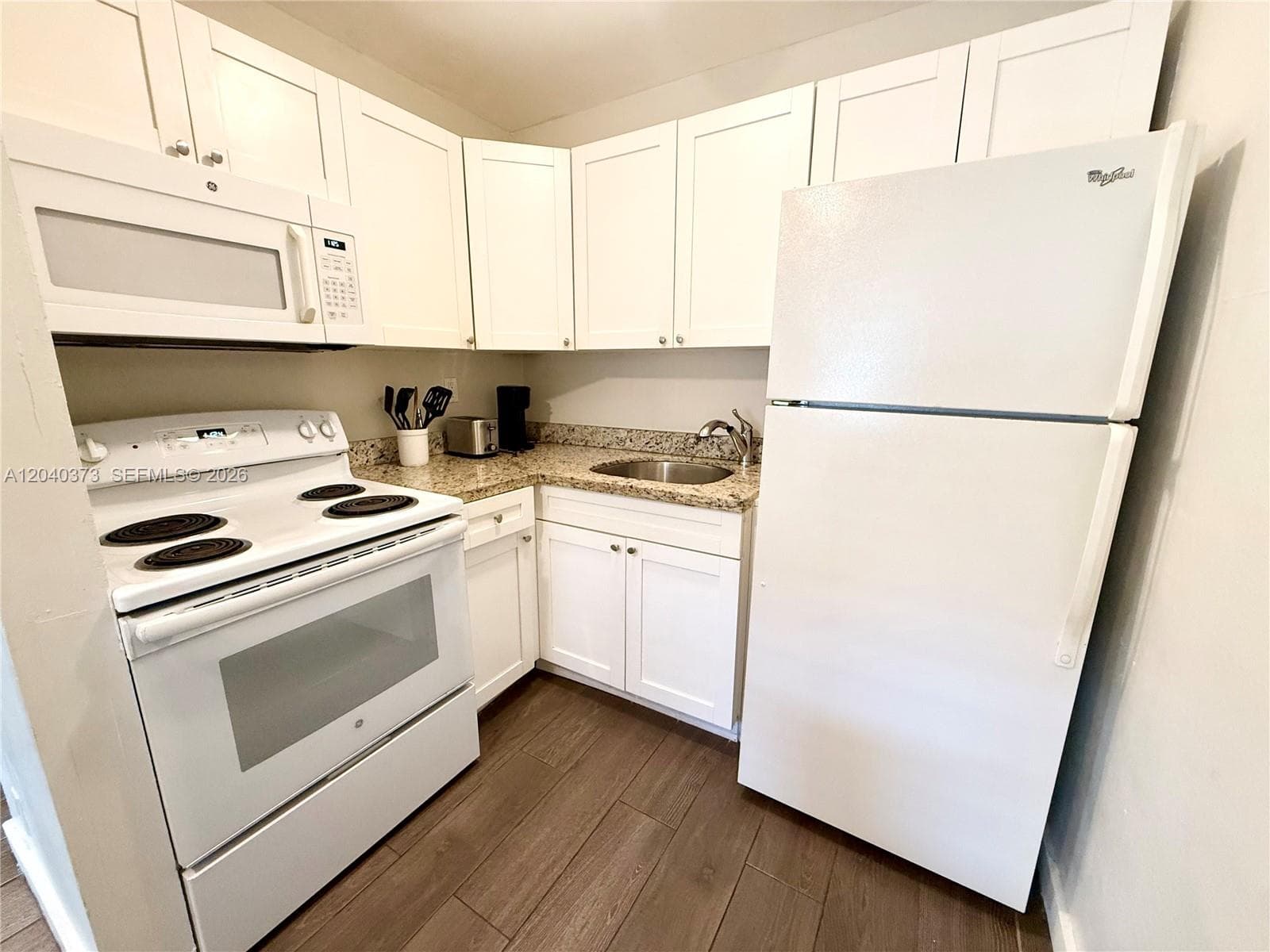 1415 SW 1st St # 6, Fort Lauderdale FL 33315 photo 2