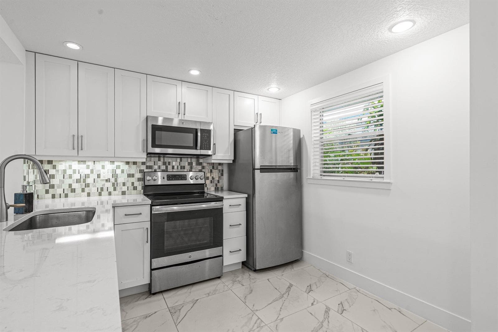 3090 Holiday Springs Boulevard Unit 109, Margate FL 33063 photo 3