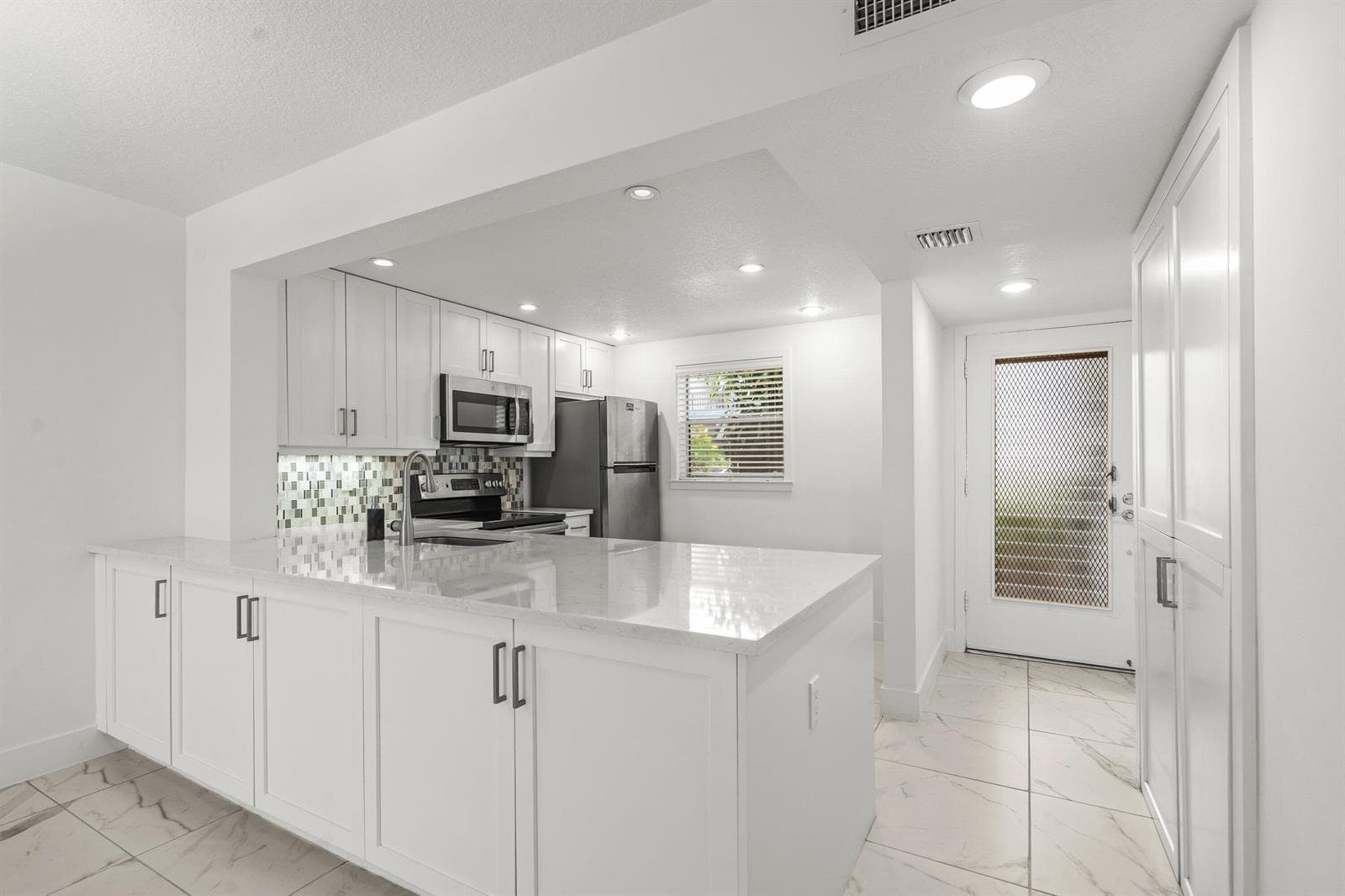3090 Holiday Springs Boulevard Unit 109, Margate FL 33063 photo 5