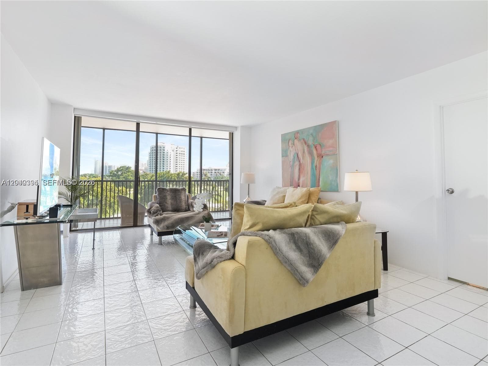 20379 W Country Club Dr # 536, Aventura FL 33180 photo 4