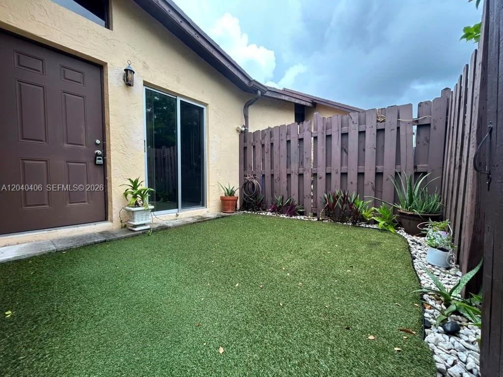 112 Fox Rd # 2-50, Hollywood FL 33024 photo 4