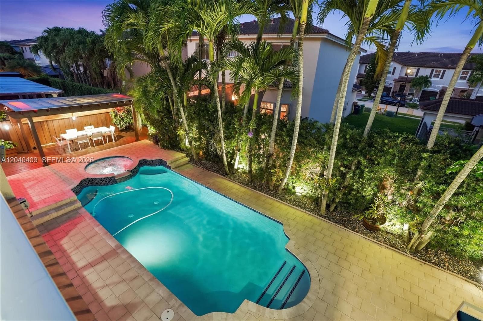 2517 SW 148th Ct, Miami FL 33185 photo 2