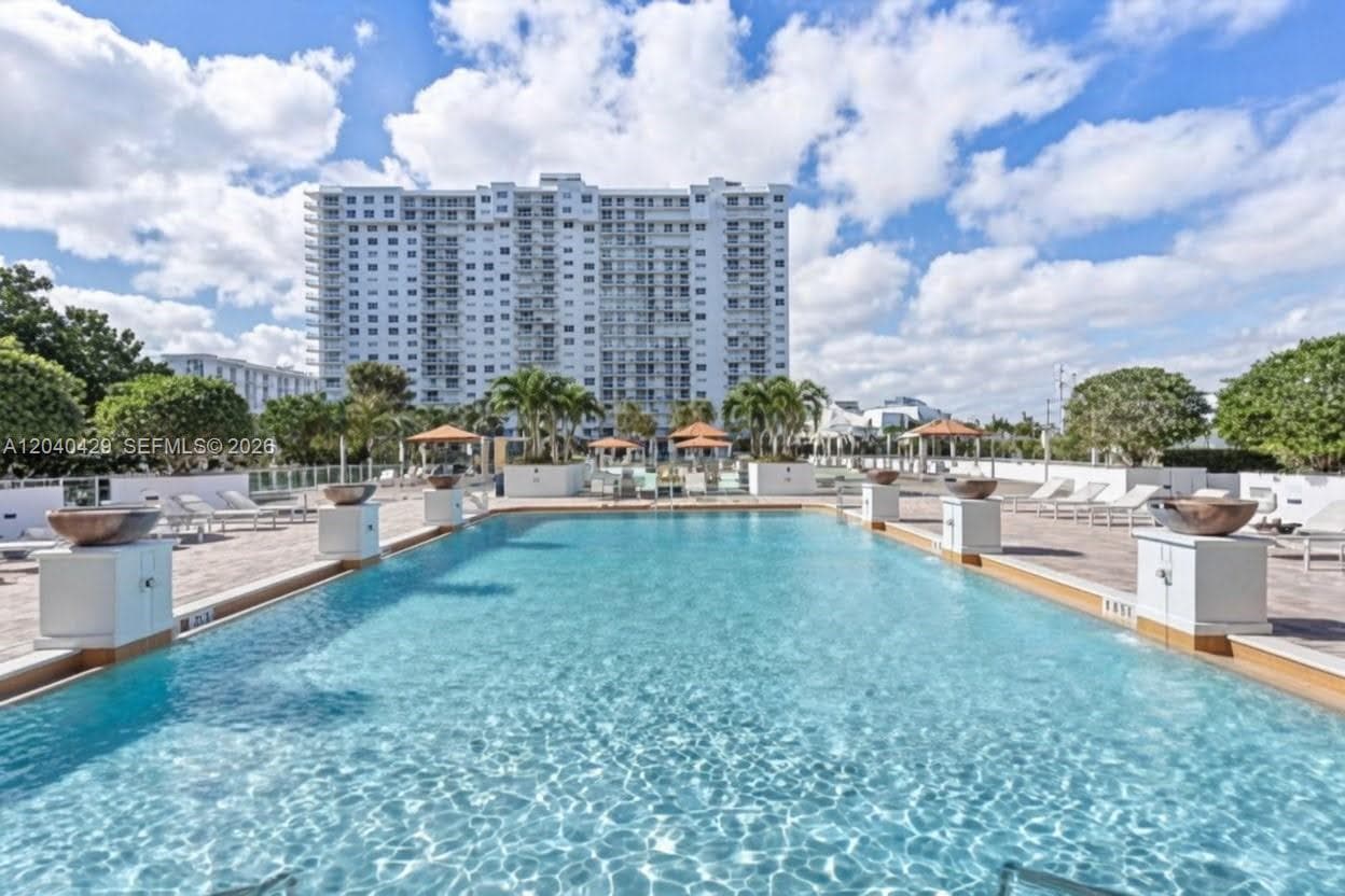 2801 NE 183rd St # 203W, Aventura FL 33160 photo 2