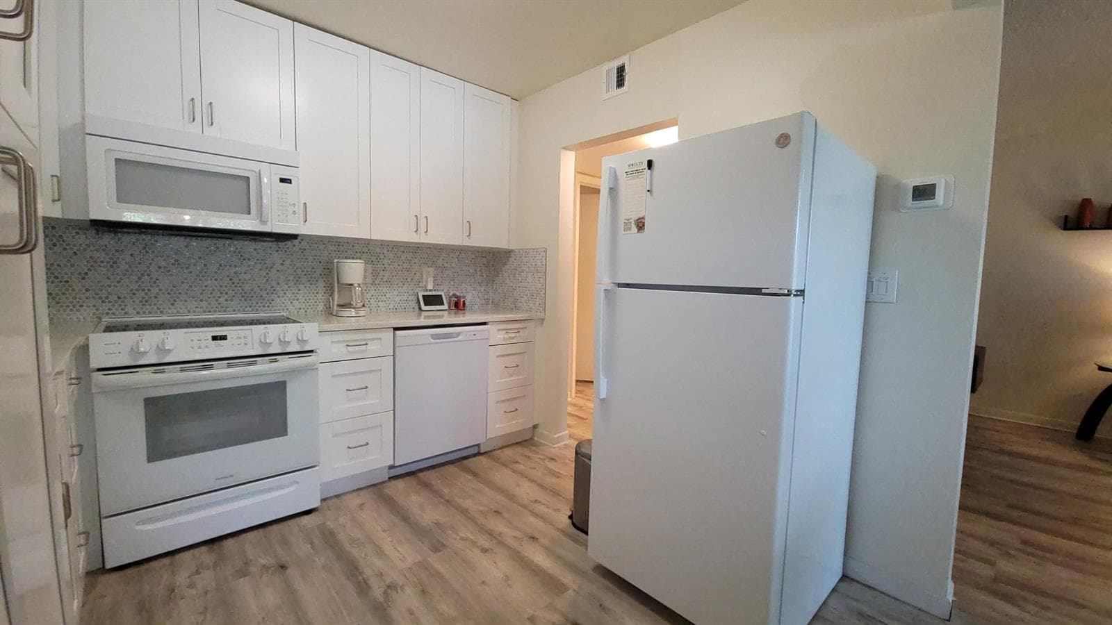 50 Plymouth F, West Palm Beach FL 33417 photo 3