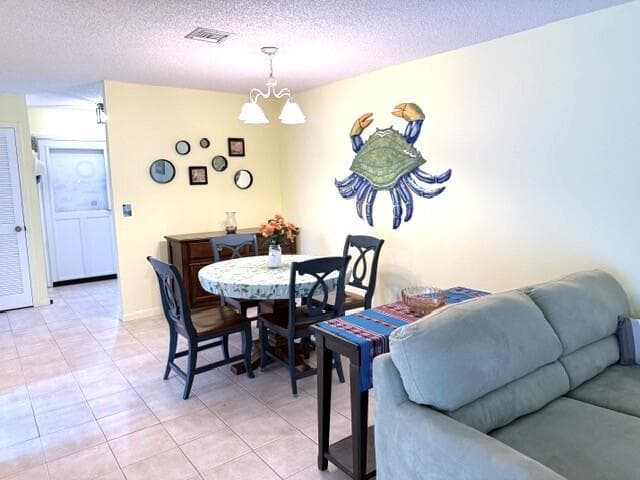 1216 S S Lakes End Drive Apt D, Fort Pierce FL 34982 photo 5