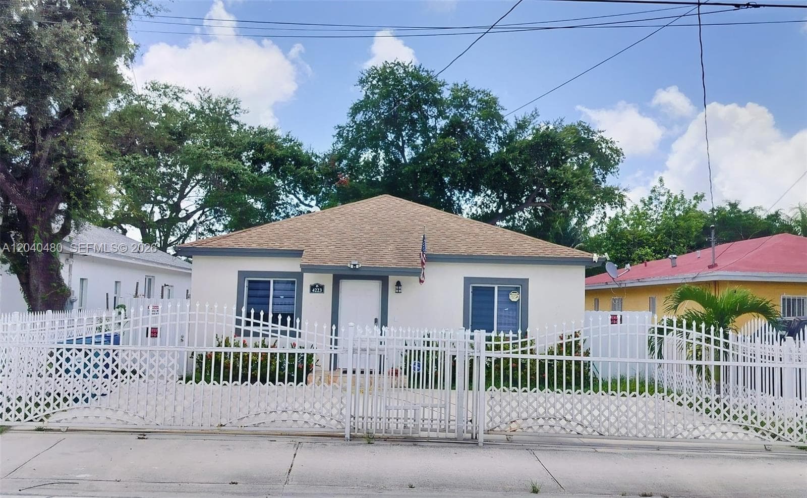 4223 NW 32nd Ave, Miami FL 33142 photo 2