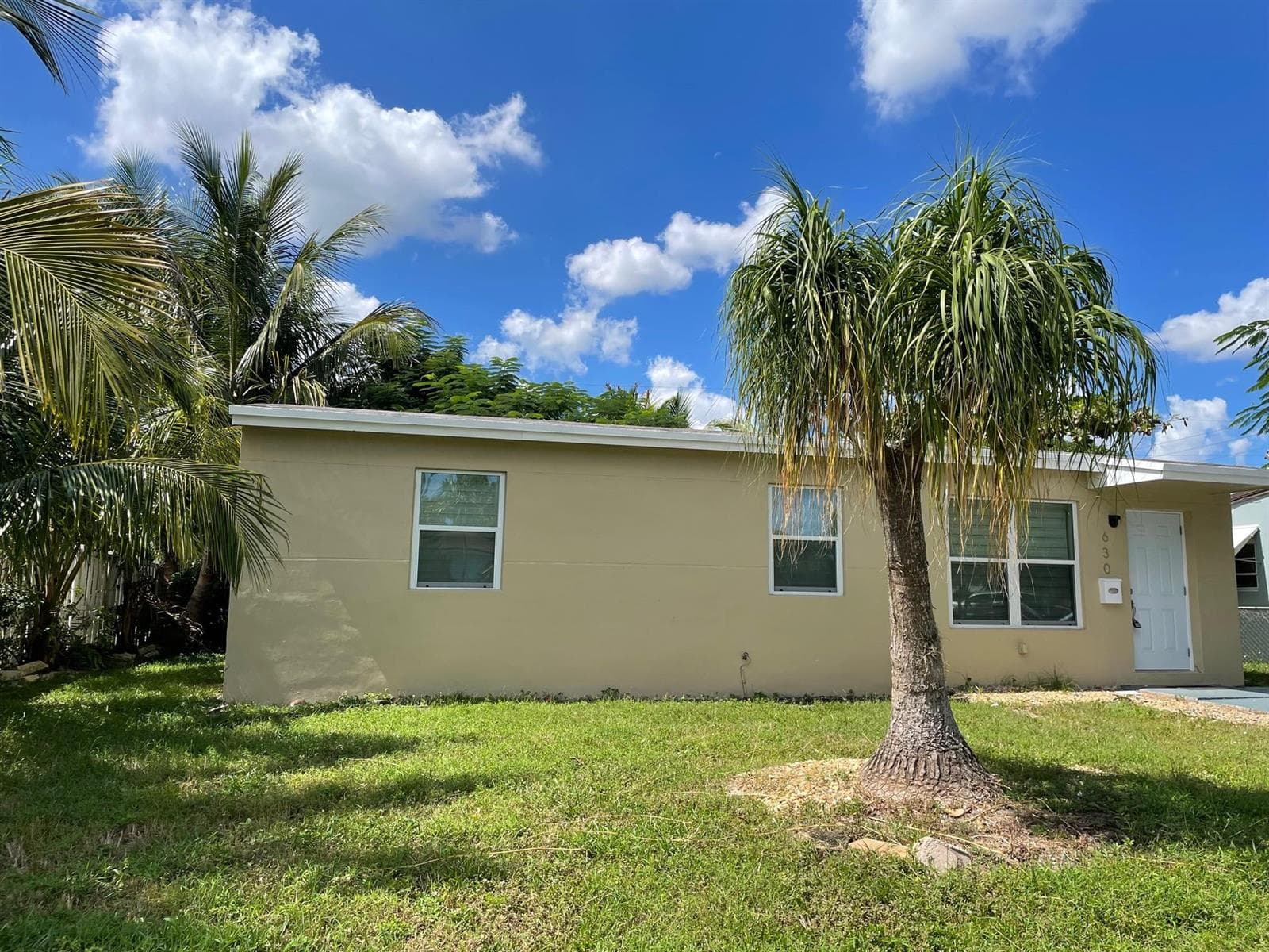 630 N 69th Avenue, Hollywood FL 33024 photo 2