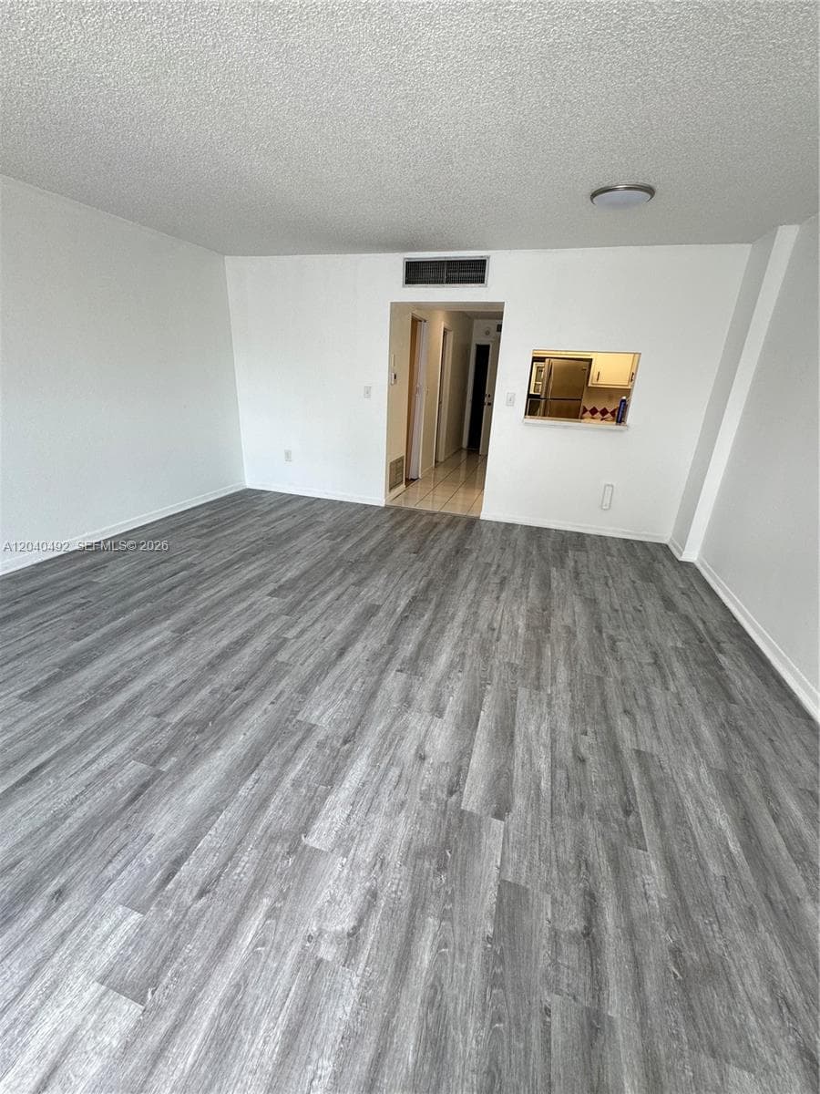 1470 NE 125th Ter # 205, North Miami FL 33161 photo 3