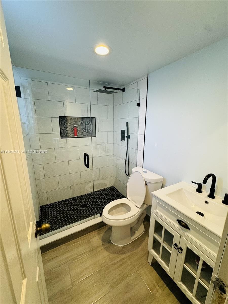 1350 NE 119th St # 135021, Miami FL 33161 photo 4