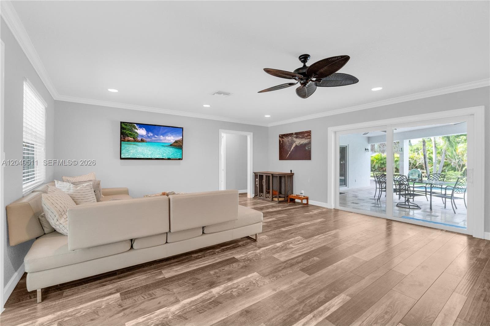 1405 SW 4th Ter, Pompano Beach FL 33060 photo 4
